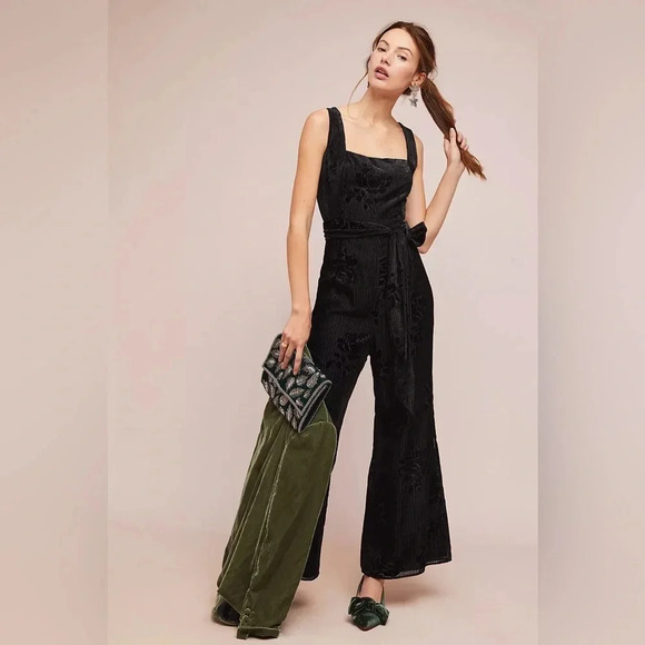 MOULINETTE SOEURS by ANTHROPOLOGIE Noir Velvet Burnout‎ Jumpsuit in Black - Picture 1 of 14